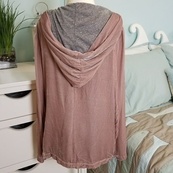 Free people rare blush pink silk velvet pullover - Picture 7 of 7